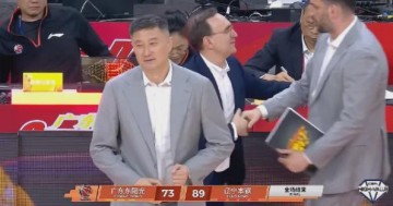 kaiyun sports-0分，徐杰又0分！全明星票王彻底拉胯......