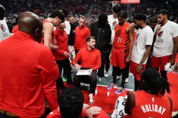 开云平台-3连败西部第9岌岌可危！开拓者未来5场：尼克斯骑士太阳&amp;两战灰熊